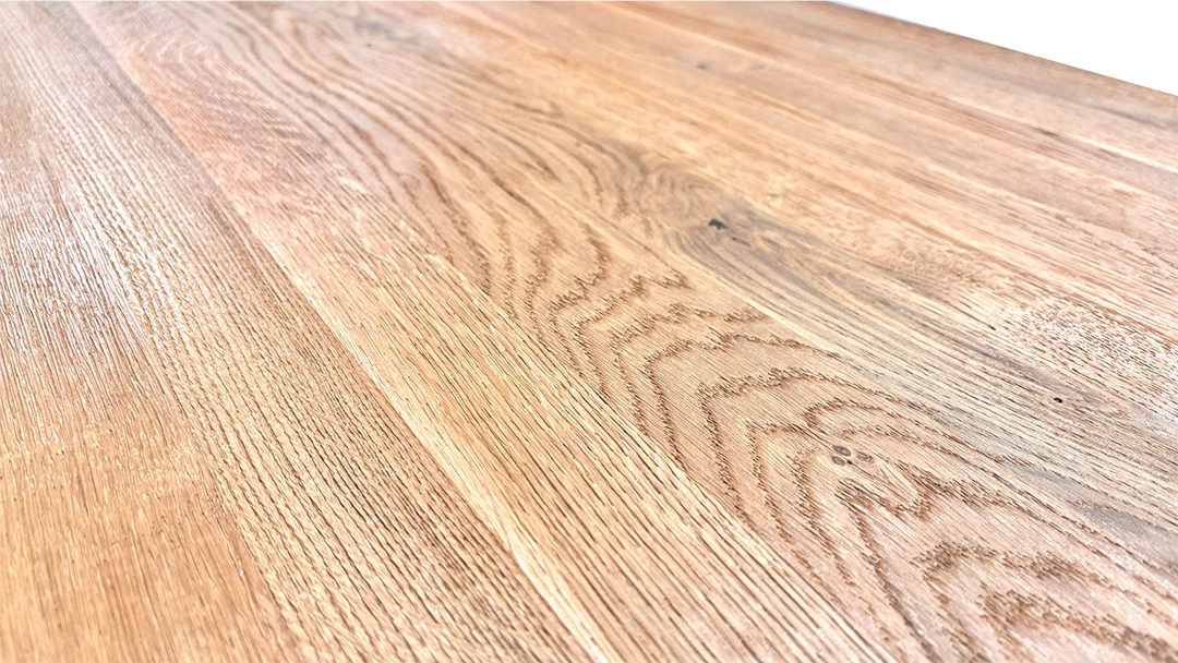 ‘Brooklyn' Solid Oak 135cm Dining Table with Star Base - Image 4