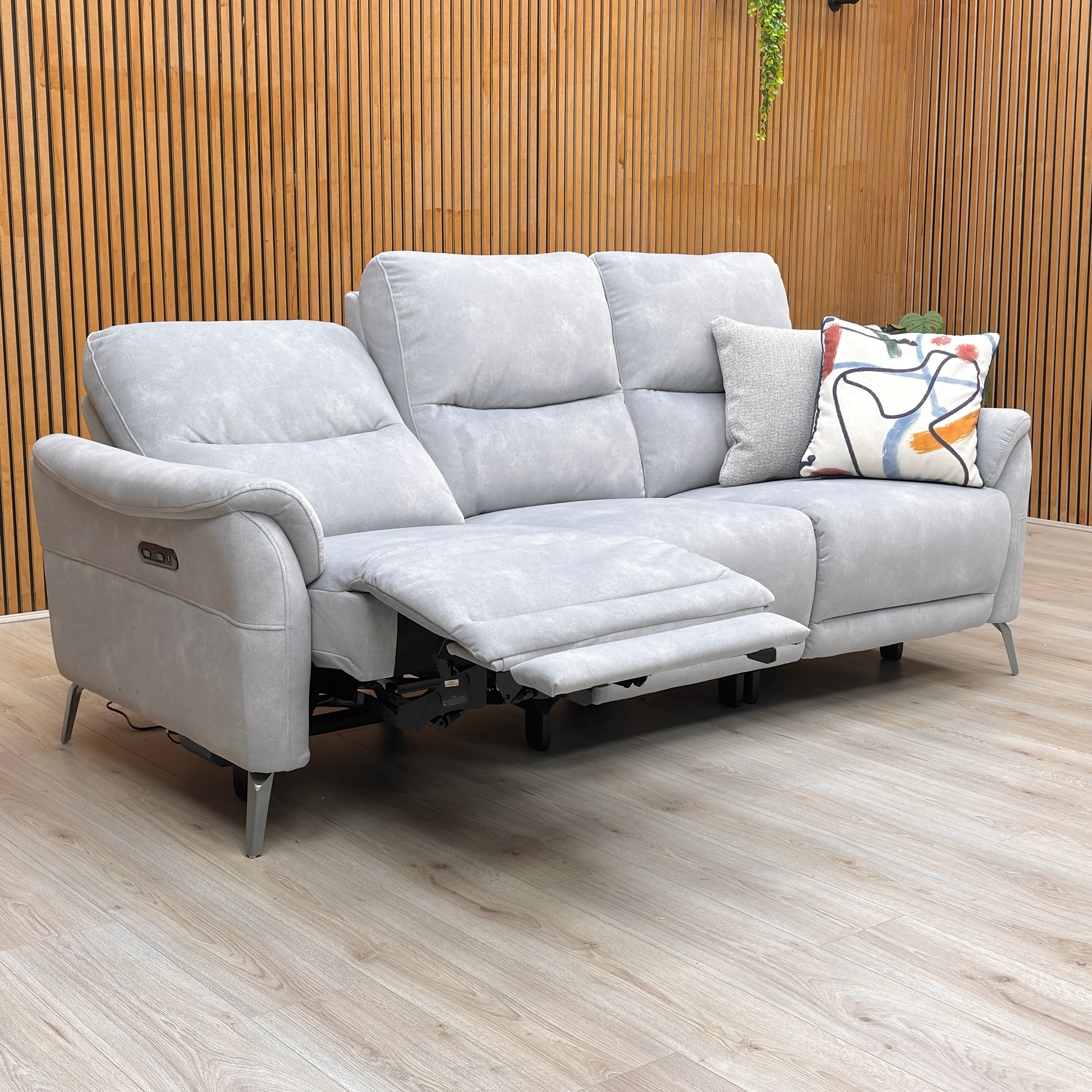 ‘Daytona’ Dexter Smoke Velvet 3 Seater Power Recliner Sofa with Built-in Bluetooth Speaker - Image 3