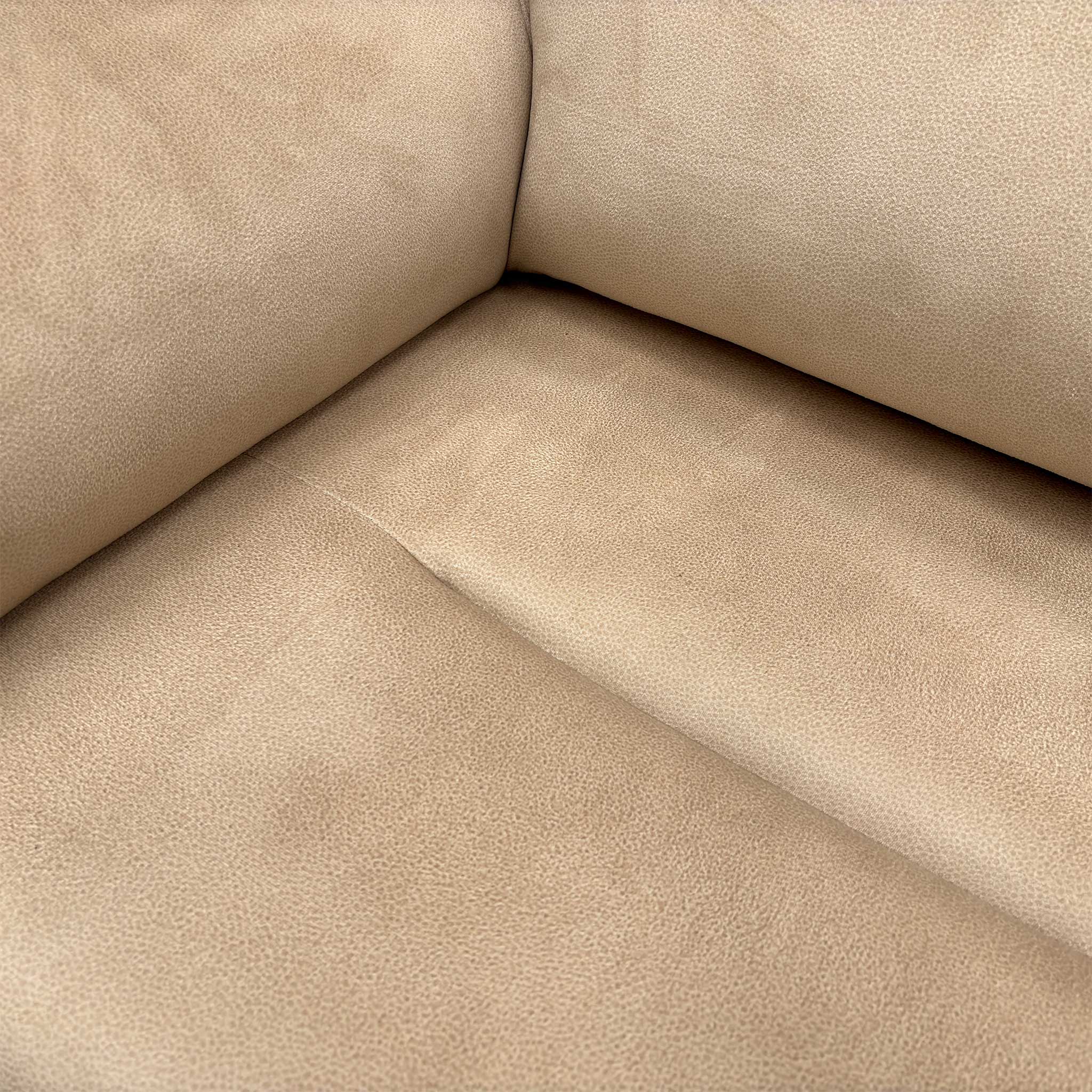 G Plan ‘Thornbury’ A122 Stingray Linen Cream Velvet 3 Seater Power Recliner Sofa with Power Headrests and Power Lumbar - Image 5