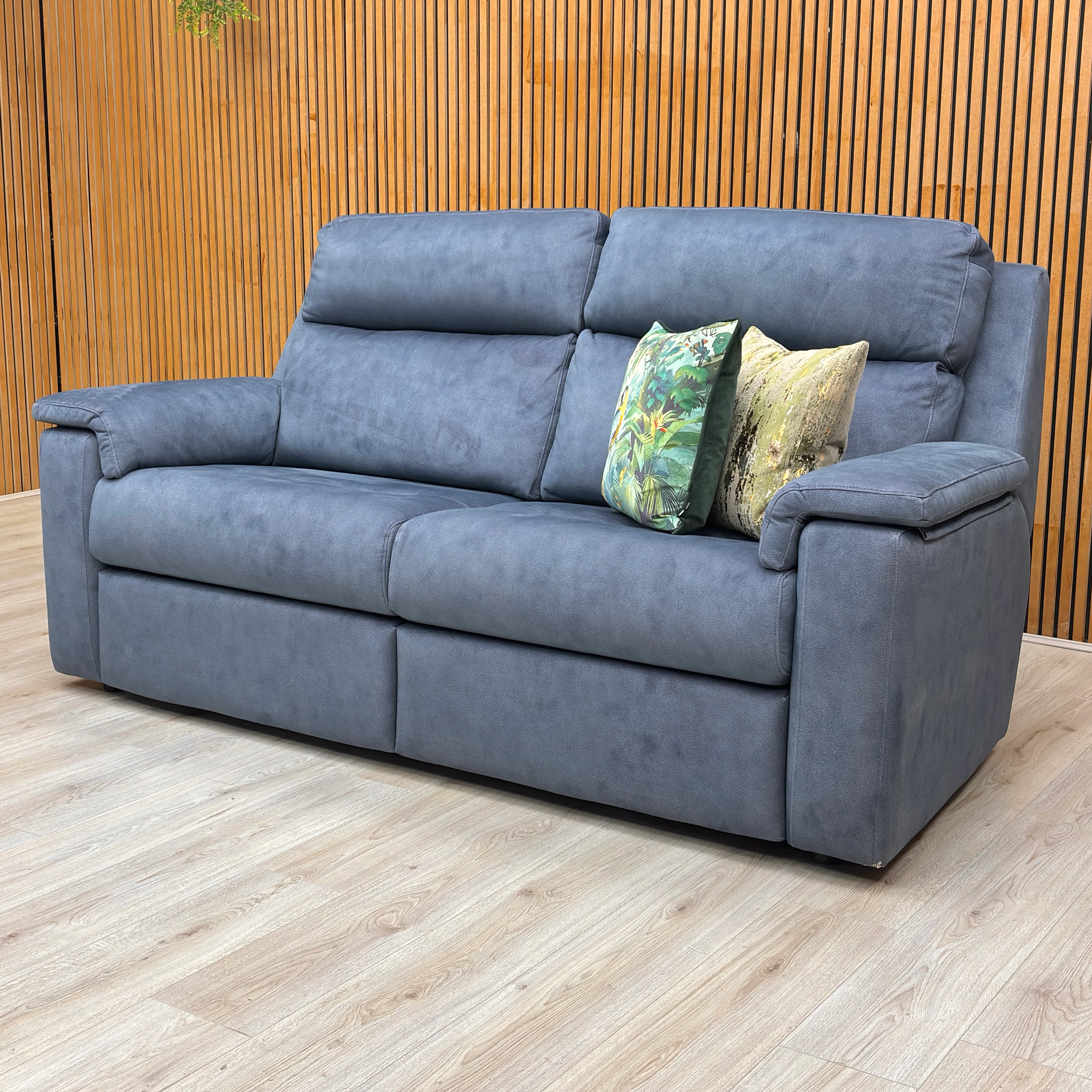 G-Plan ‘Thornbury’ Stingray Indigo Velvet Static 3 Seater Sofa - Image 3