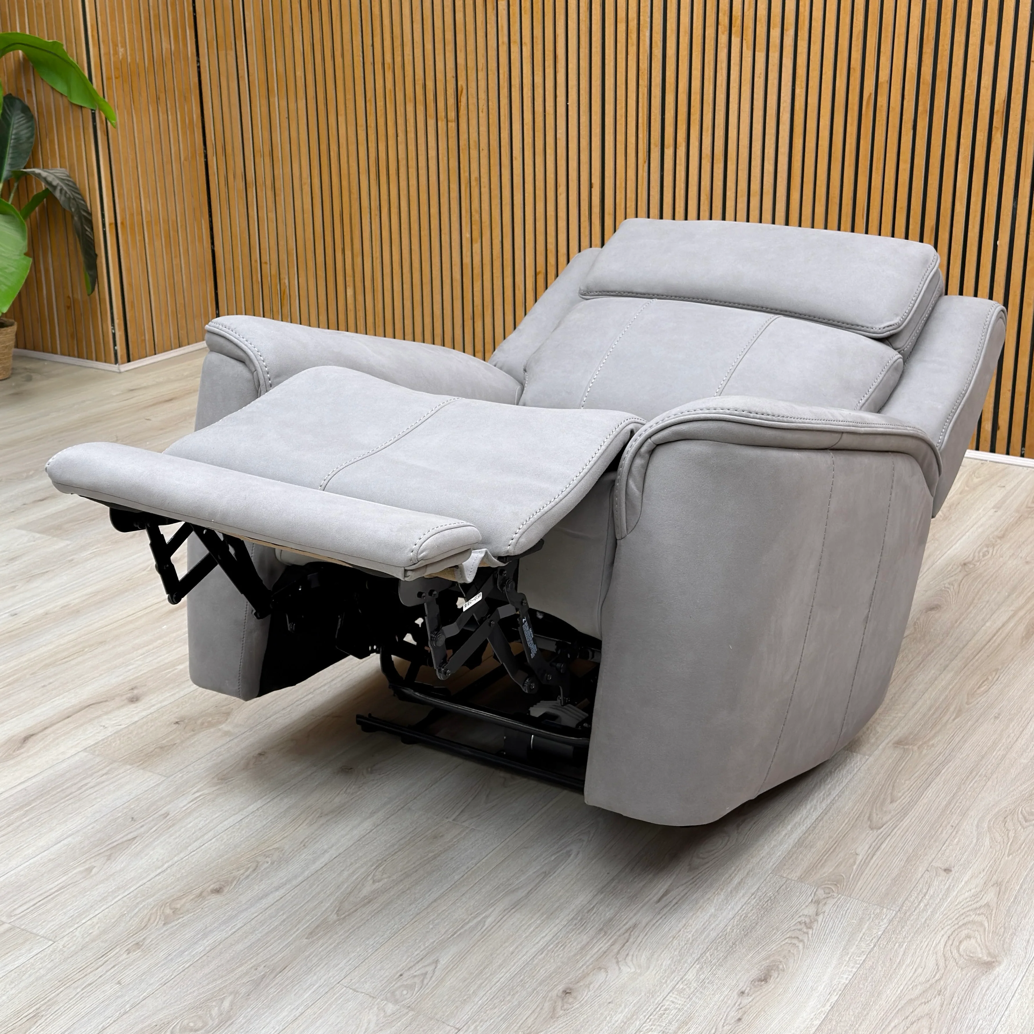 'Langford' Light Grey Fabric Power Recliner Chair - Image 3