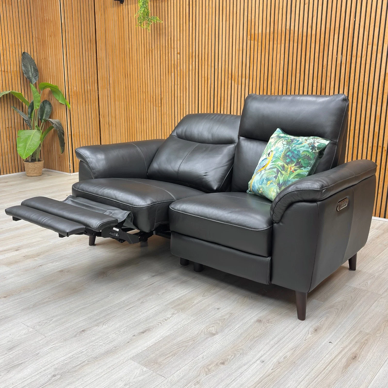 ‘Morgan’ Oslo Jet Black Cat-40/23 Leather 2 Seater Power Recliner Sofa - Image 3