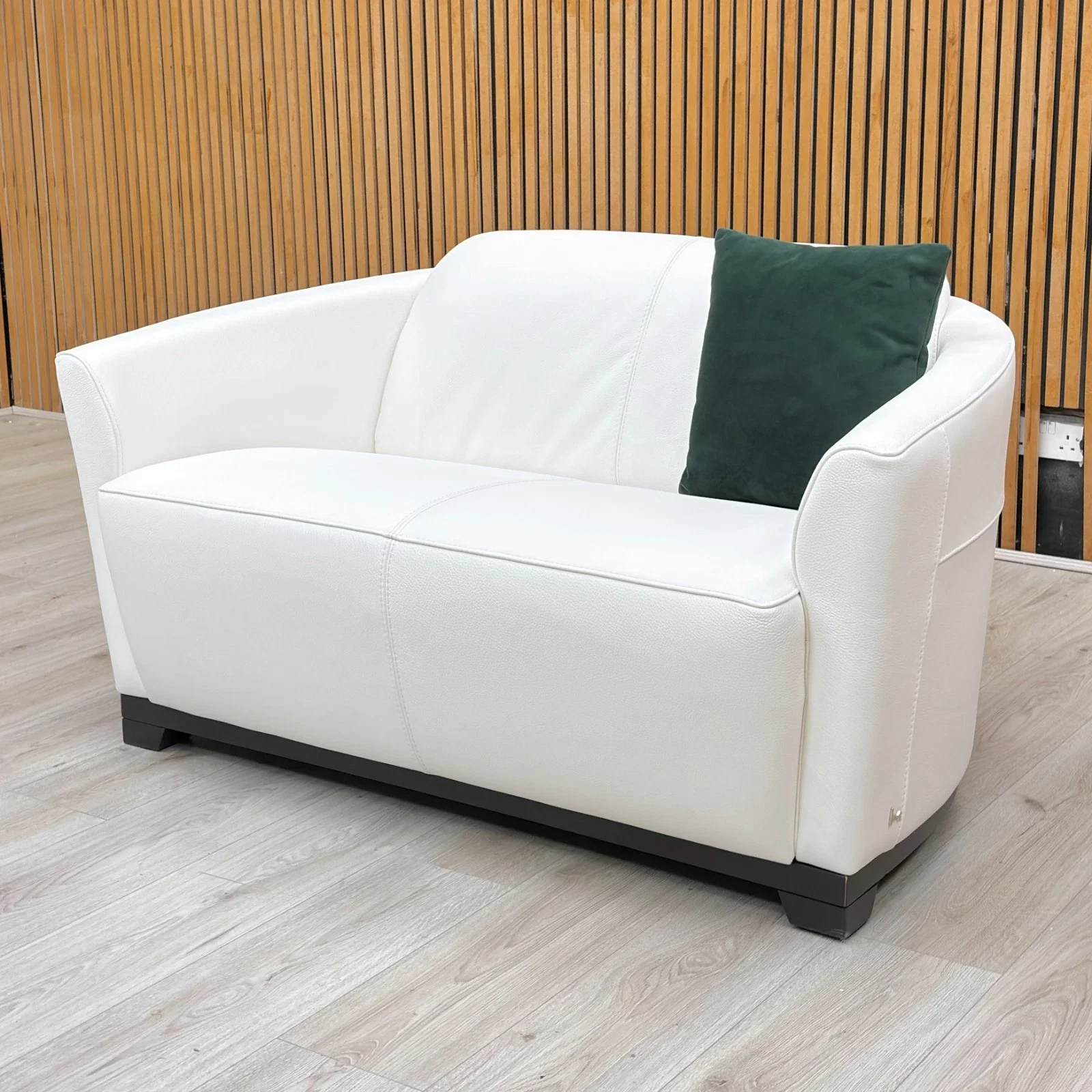 Nicoletti ‘Ketty’ Torello Bianco Ottico C White Leather 2 Seater Sofa - Image 3