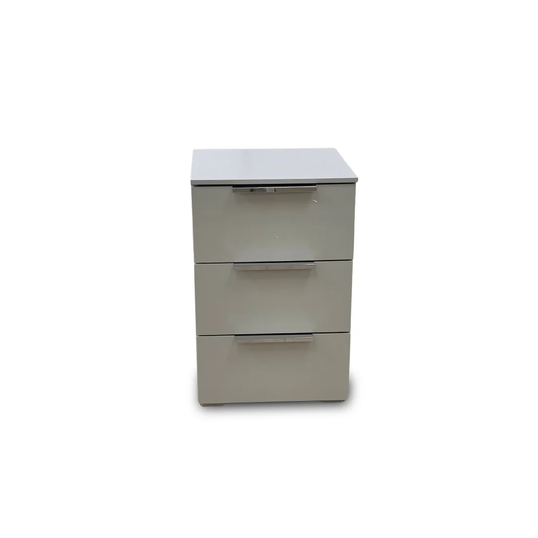 Rauch 'Formes' A142b Silk Grey Decor 3 Drawer Bedside Chest - Image 3