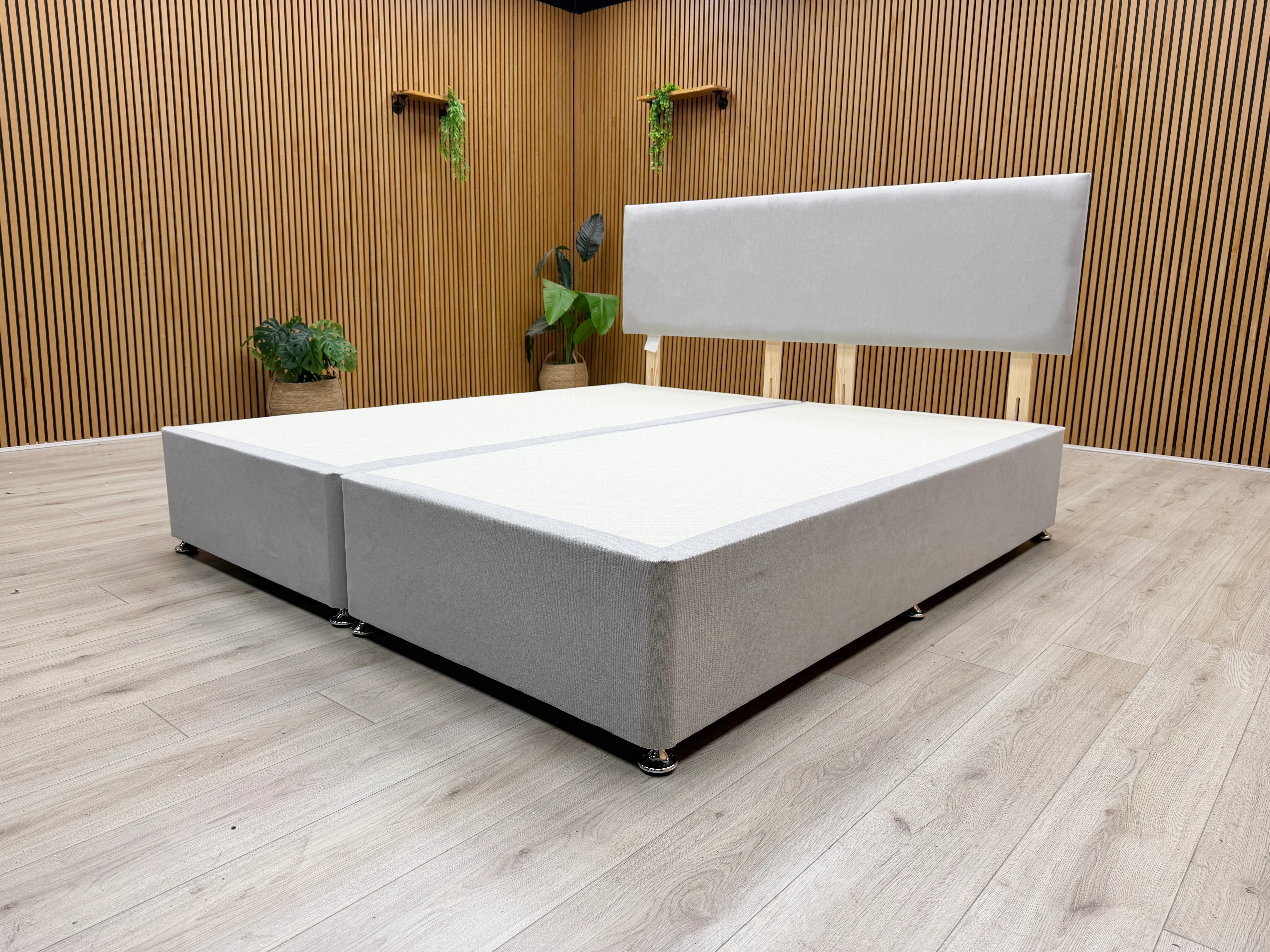 'Roma' Venice Silver Velvet Headboard + Divan Base - Super King - Image 3