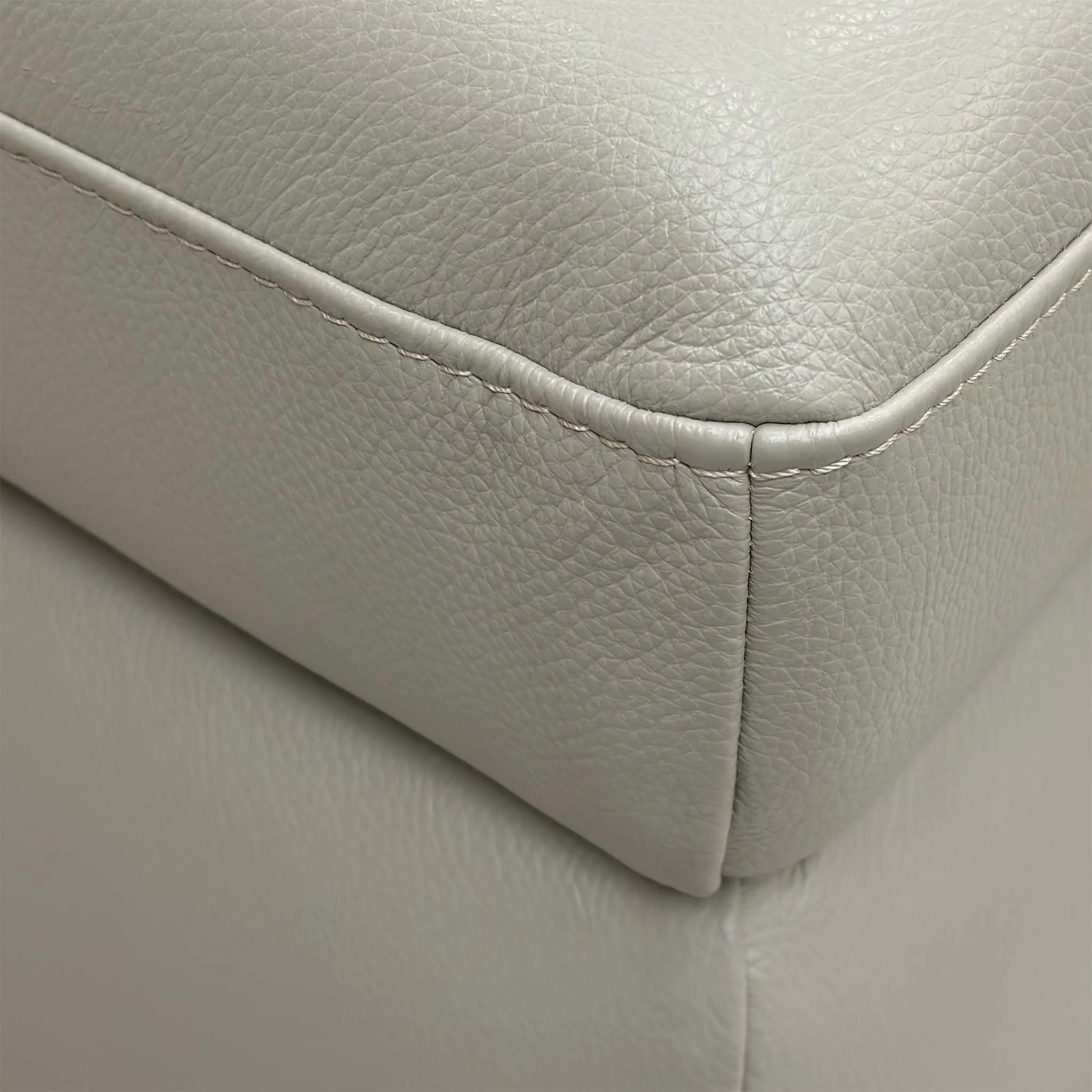 'Utah' Sand Le-9303 Small Leather Storage Footstool - Image 5