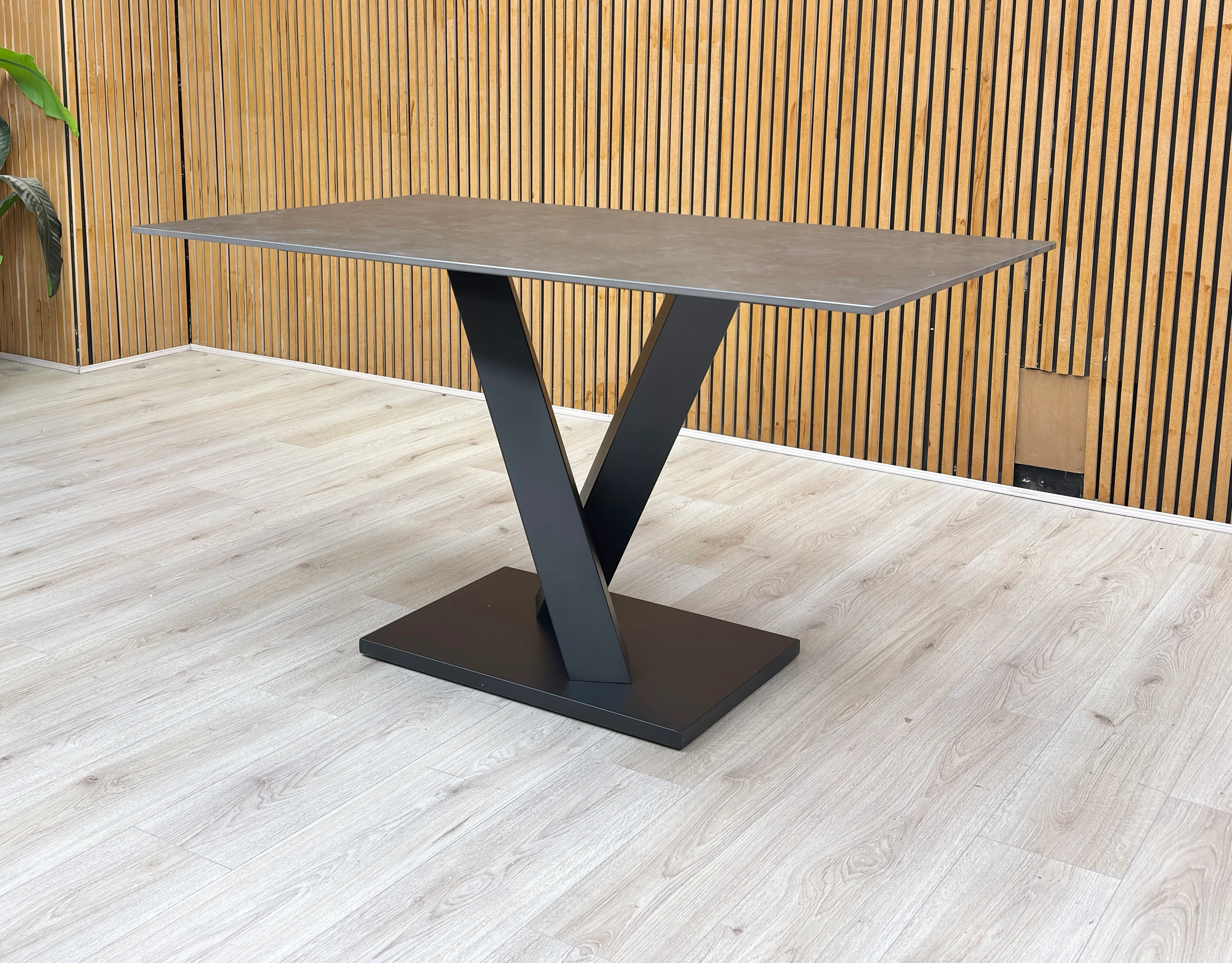'Warrior' Grey Sintered Stone Ceramic Top Compact 135cm Fixed Dining Table - Image 3