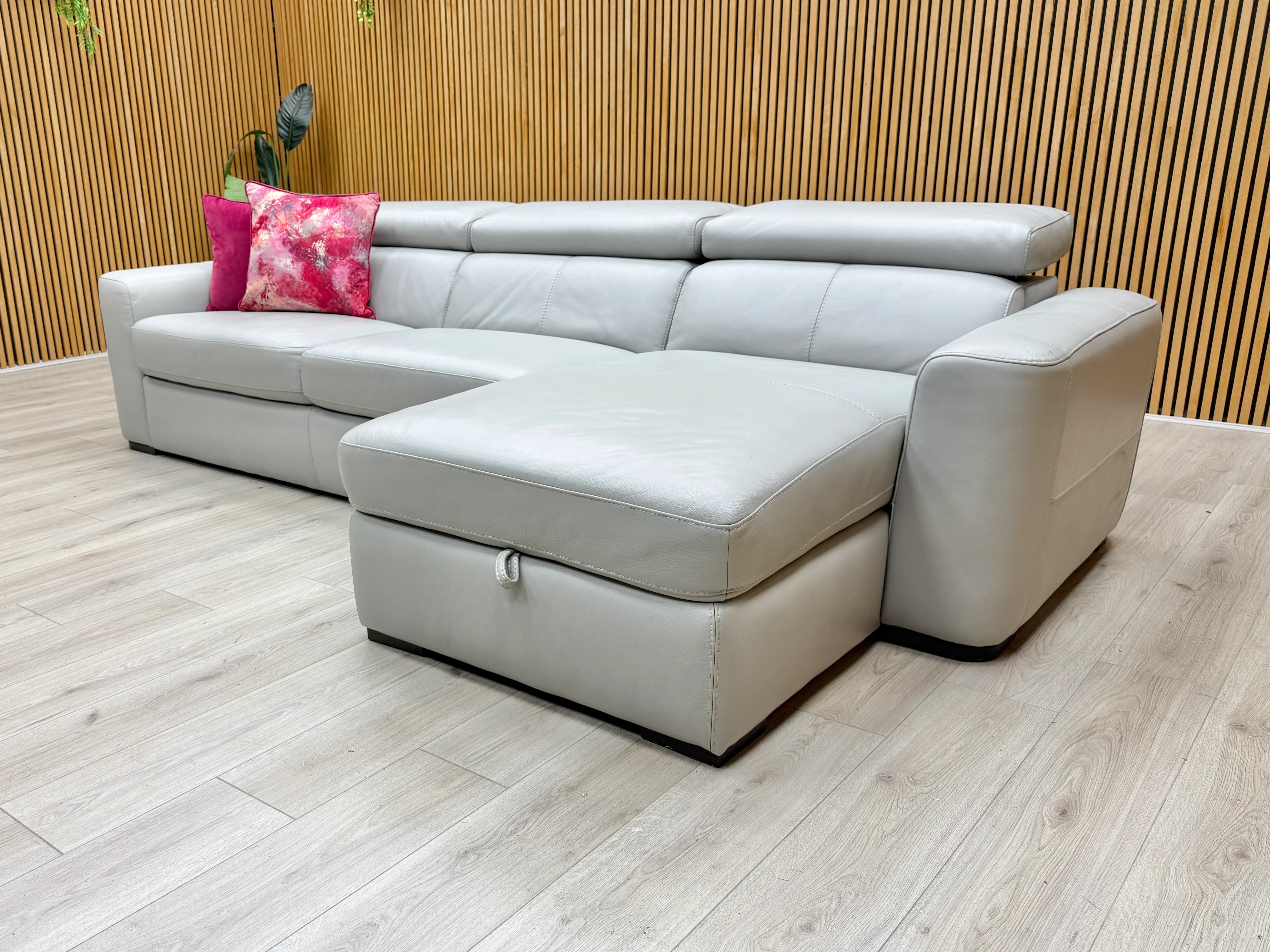 World of Leather ‘Infinity’ Nc-251e Grey Leather Right Hand Facing Corner Chaise Sofa with Storage - Image 3
